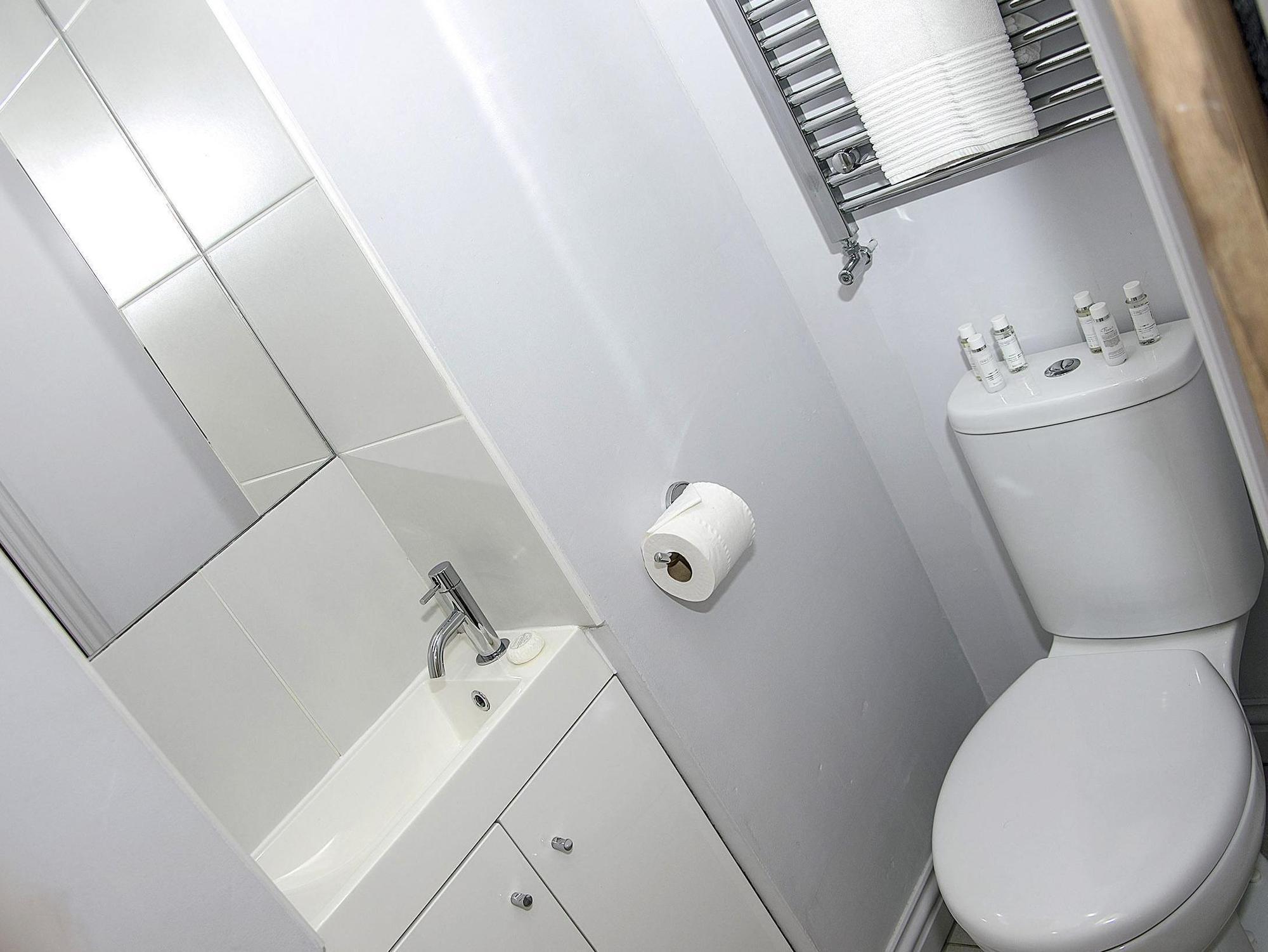 เบส เซอร์วิซ อพาร์ตเมนต์ ซิตี้โร้ด Apartment เชสเตอร์ ภายนอก รูปภาพ