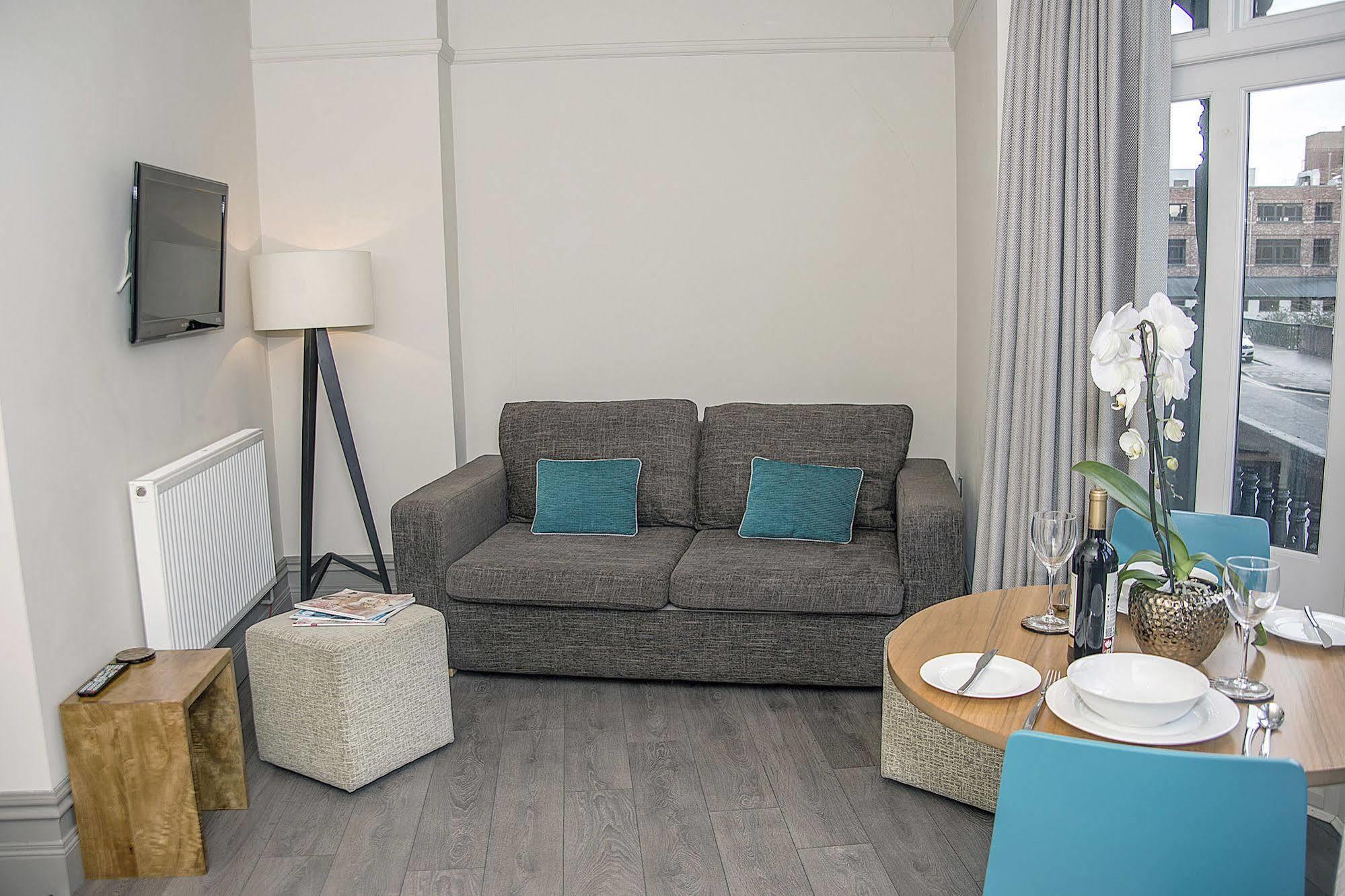 เบส เซอร์วิซ อพาร์ตเมนต์ ซิตี้โร้ด Apartment เชสเตอร์ ภายนอก รูปภาพ
