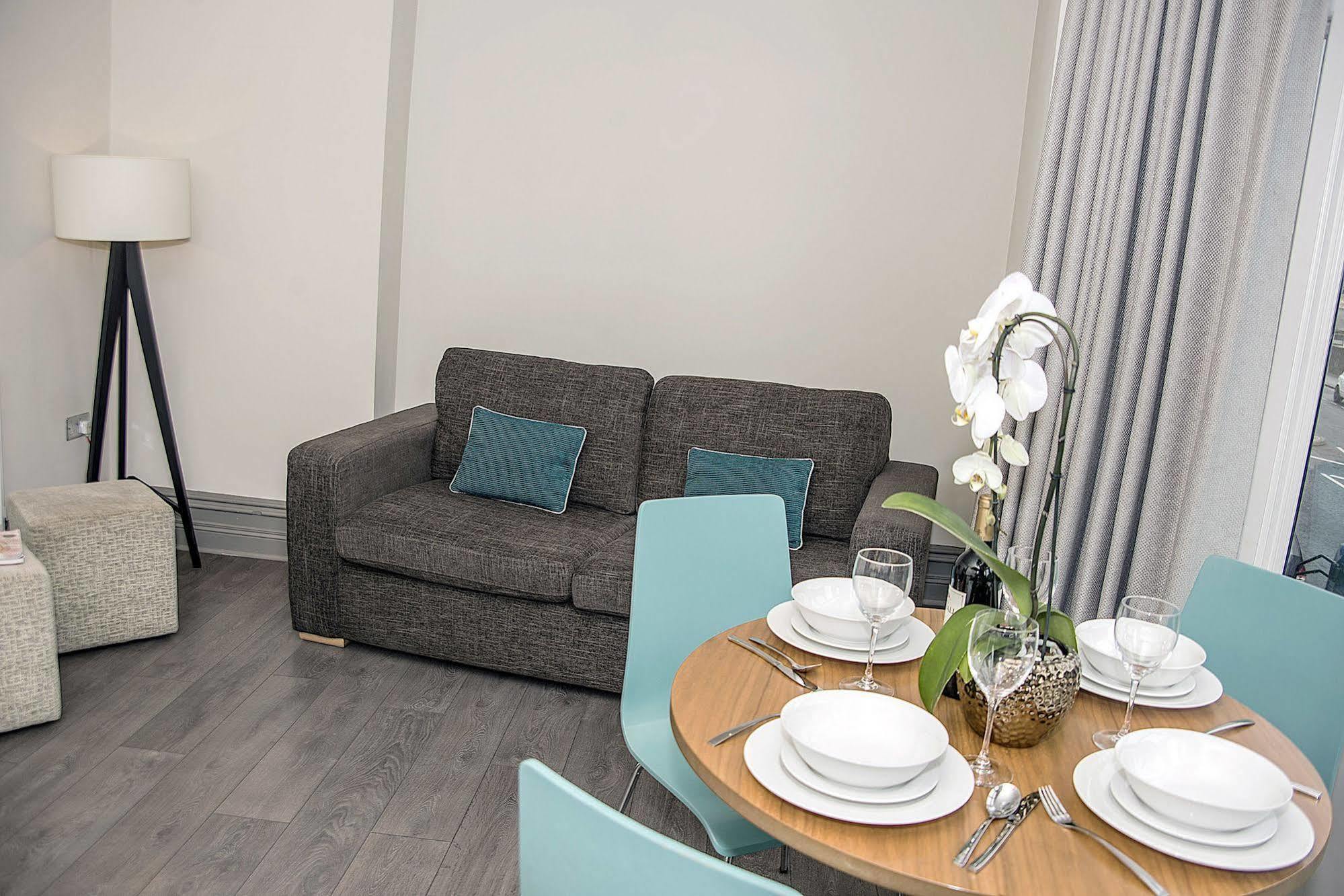 เบส เซอร์วิซ อพาร์ตเมนต์ ซิตี้โร้ด Apartment เชสเตอร์ ภายนอก รูปภาพ