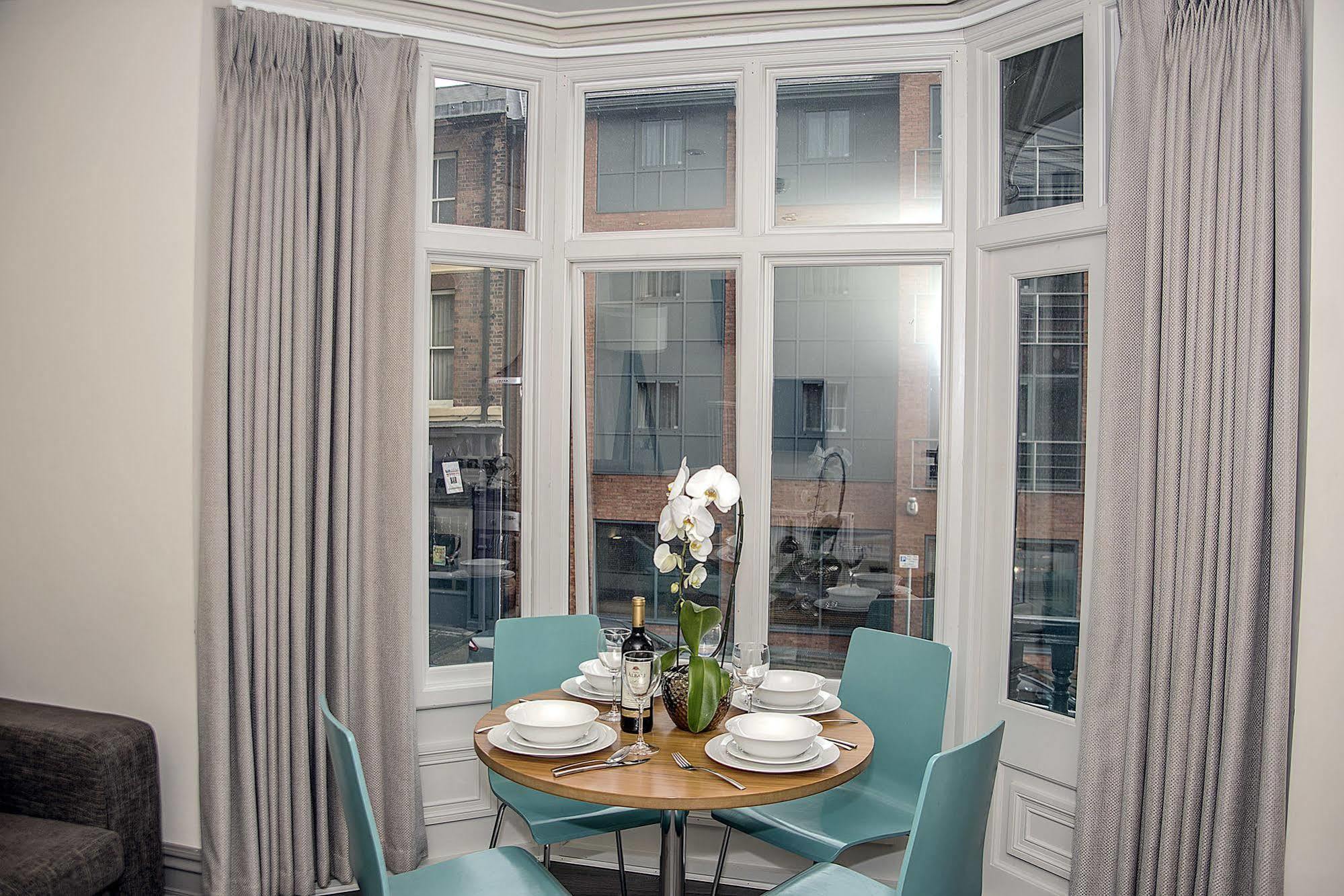 เบส เซอร์วิซ อพาร์ตเมนต์ ซิตี้โร้ด Apartment เชสเตอร์ ภายนอก รูปภาพ