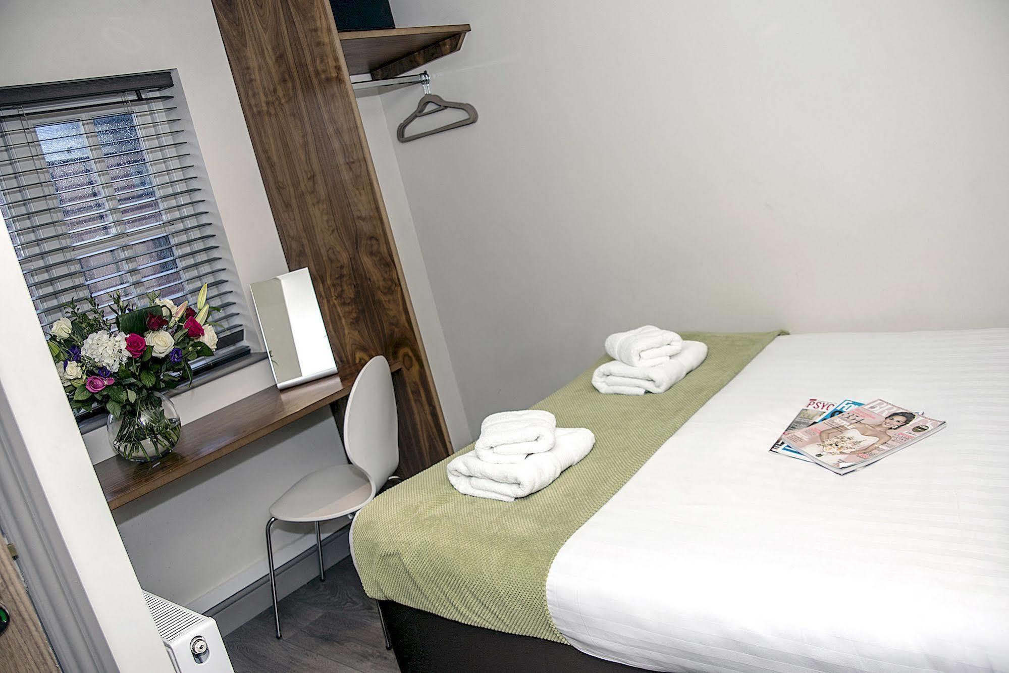 เบส เซอร์วิซ อพาร์ตเมนต์ ซิตี้โร้ด Apartment เชสเตอร์ ภายนอก รูปภาพ
