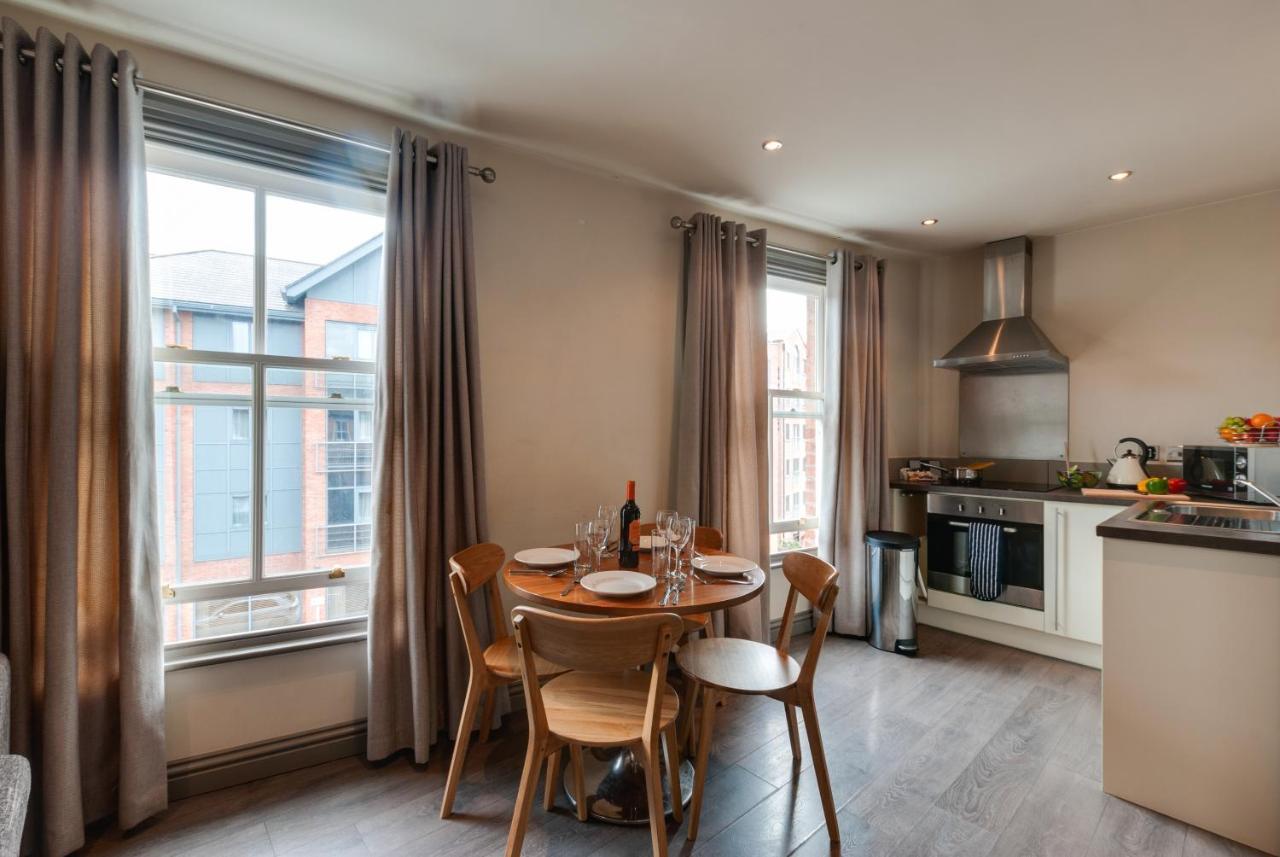 เบส เซอร์วิซ อพาร์ตเมนต์ ซิตี้โร้ด Apartment เชสเตอร์ ภายนอก รูปภาพ
