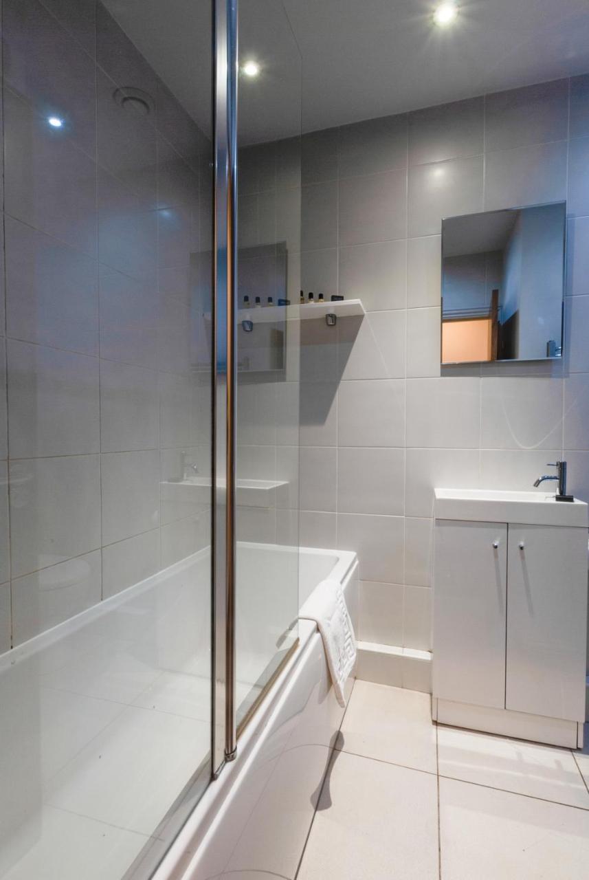 เบส เซอร์วิซ อพาร์ตเมนต์ ซิตี้โร้ด Apartment เชสเตอร์ ภายนอก รูปภาพ