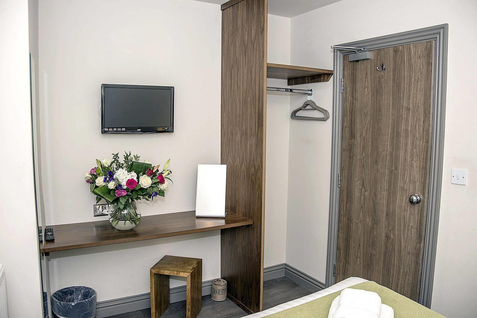 เบส เซอร์วิซ อพาร์ตเมนต์ ซิตี้โร้ด Apartment เชสเตอร์ ภายนอก รูปภาพ